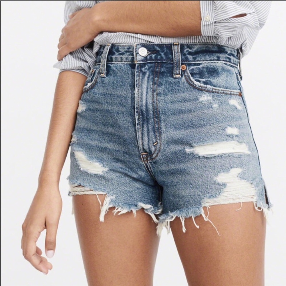 Abercrombie & Fitch Annie High Rise Shorts